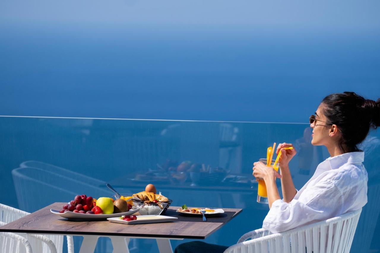Lilium Hotel Santorini Fira  Exteriér fotografie